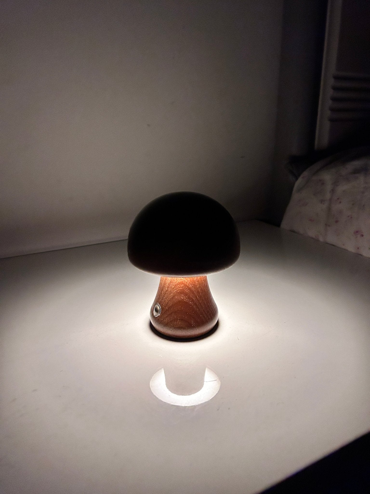 Natural  Wood & grain mushroom battery-powered LED lights​-decorative night lamp for cozy bedrooms and living rooms